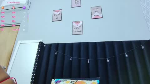 Snapshot of colombia_mommy_ chatting on 02-10-25, 12:18 GRETCHEN online show from 02-10-25, 12:18