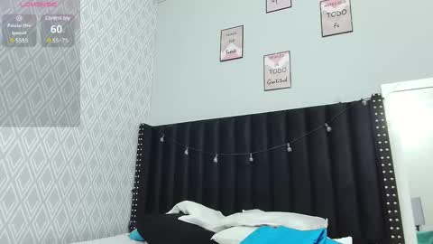 Snapshot of colombia_mommy_ chatting on 02-22-25, 12:40 GRETCHEN online show from 02-22-25, 12:40