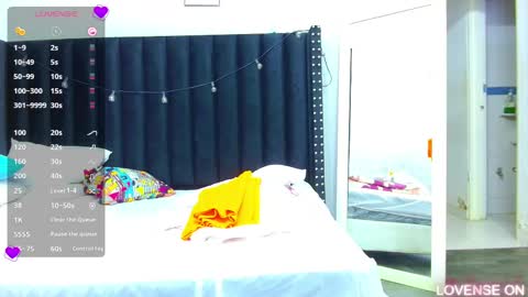 Snapshot of colombia_mommy_ chatting on 03-12-25, 12:26 GRETCHEN online show from 03-12-25, 12:26