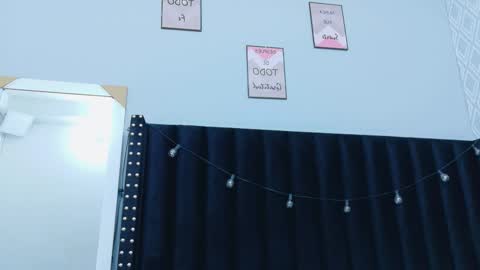 Snapshot of colombia_mommy_ chatting on 10-16-25, 12:39 GRETCHEN online show from 10-16-25, 12:39