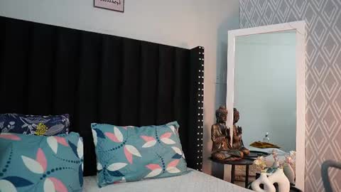 Snapshot of colombia_mommy_ chatting on 07-16-26, 12:11 GRETCHEN online show from 07-16-26, 12:11