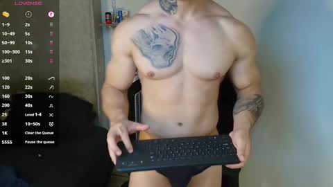 Snapshot of colombianmuscle8 chatting on 11-12-25, 04:13 colombianmuscle8 online show from 11-12-25, 04:13