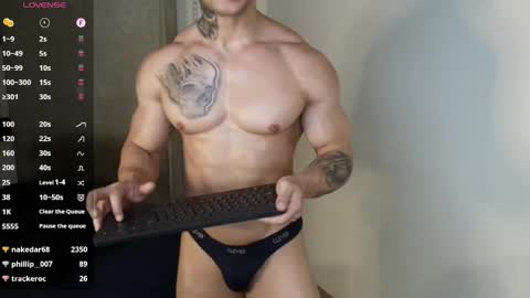 Snapshot of colombianmuscle8 chatting on 06-09-26, 03:40 colombianmuscle8 online show from 06-09-26, 03:40