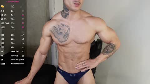 Snapshot of colombianmuscle8 chatting on 07-14-26, 03:18 colombianmuscle8 online show from 07-14-26, 03:18