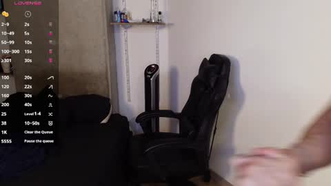Snapshot of colombianmuscle8 chatting on 07-16-26, 02:50 colombianmuscle8 online show from 07-16-26, 02:50