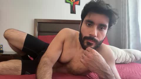 Snapshot of colombianstud94 chatting on 02-24-26, 05:44 colombianstud94 online show from 02-24-26, 05:44