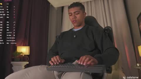 Snapshot of colstorw_ chatting on 05-05-26, 10:45 colstorw_ online show from 05-05-26, 10:45