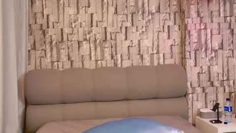 Jhoan online show from 09-20-25, 04:57