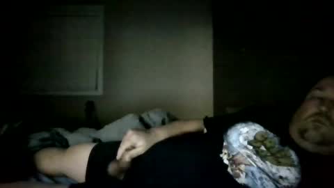 Snapshot of comfortably_numb1980 chatting on 10-13-25, 06:13 comfortably_numb1980 online show from 10-13-25, 06:13