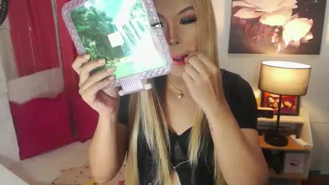 Snapshot of commanderofsexx chatting on 12-30-24, 03:47 QUEEN SABRINA online show from 12-30-24, 03:47