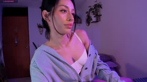 connie    online show from 01-07-25, 10:32