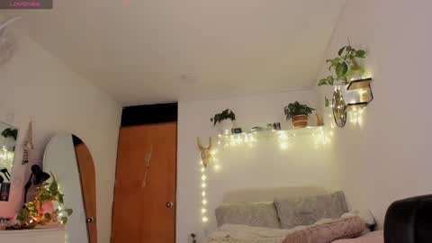 connie    online show from 01-13-25, 01:49