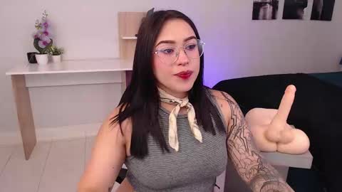 Snapshot of connie_haze chatting on 01-09-26, 08:32 Connie online show from 01-09-26, 08:32