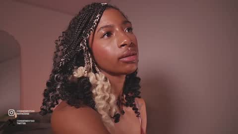 Snapshot of connie_west0 chatting on 12-10-24, 01:11 independent model online show from 12-10-24, 01:11