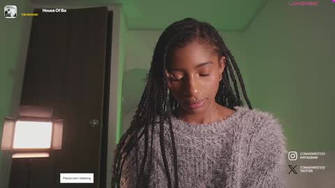 Snapshot of connie_west0 chatting on 12-25-24, 05:37 independent model online show from 12-25-24, 05:37