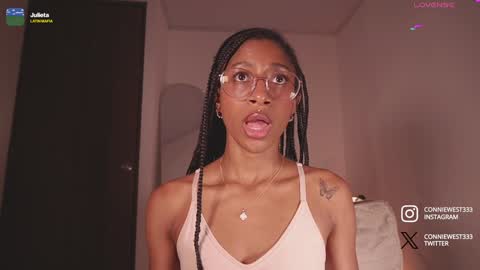 Snapshot of connie_west0 chatting on 01-08-25, 09:23 independent model online show from 01-08-25, 09:23