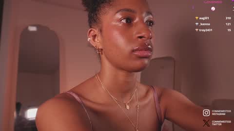 Snapshot of connie_west0 chatting on 01-18-25, 01:30 independent model online show from 01-18-25, 01:30