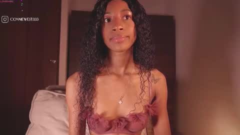 Snapshot of connie_west0 chatting on 10-12-25, 12:31 independent model online show from 10-12-25, 12:31