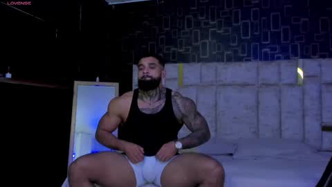 rusfegui online show from 02-11-25, 03:18