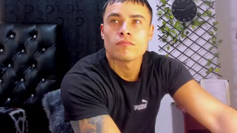 Snapshot of connorsmith_26 chatting on 12-30-24, 02:08 Connor Smith online show from 12-30-24, 02:08