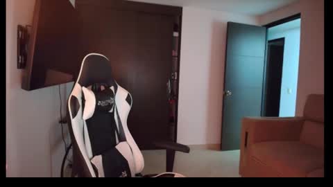 Snapshot of conradgrayson78 chatting on 11-12-25, 11:36 conradgrayson78 leonandresough online show from 11-12-25, 11:36