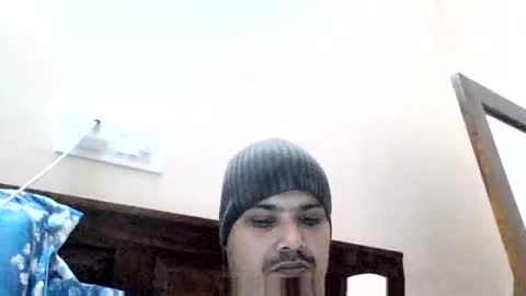 Snapshot of cool_breeze09 chatting on 11-04-25, 06:18 Cool Breeze09 online show from 11-04-25, 06:18