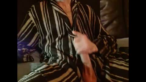 Snapshot of coolbreeze420842217 chatting on 12-02-25, 07:09 coolbreeze420 online show from 12-02-25, 07:09