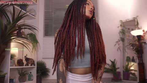 Snapshot of cooper_reds chatting on 12-27-24, 12:07 ROSELL 3 online show from 12-27-24, 12:07