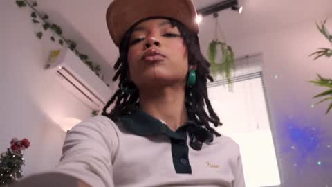 Snapshot of cooper_reds chatting on 11-27-25, 08:33 ROSELL 3 online show from 11-27-25, 08:33