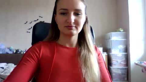 cora_fora online show from 10-08-25, 08:56