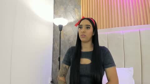 Snapshot of coral_evans05 chatting on 03-31-26, 08:20 Coral Evans online show from 03-31-26, 08:20