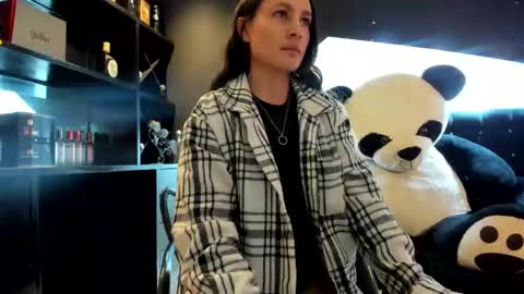 Coral  online show from 02-14-25, 12:14