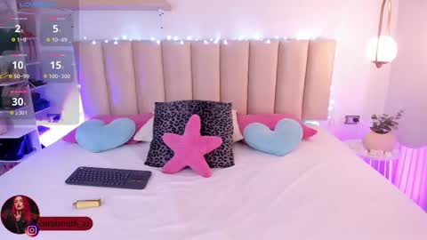 Coral Smith online show from 02-19-25, 07:38