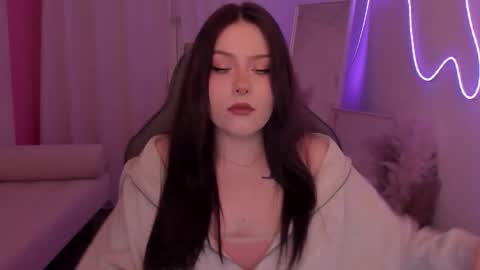 little girl who is always right or just Cora online show from 02-03-26, 05:27