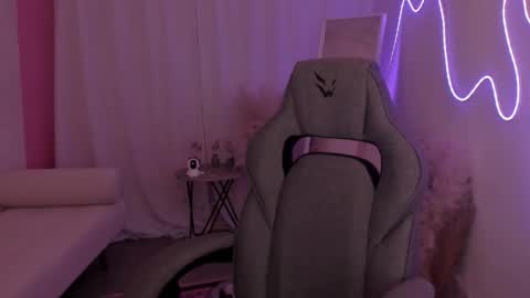 little girl who is always right or just Cora online show from 02-03-26, 06:22