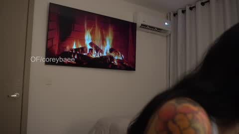 Snapshot of coreybae chatting on 01-09-25, 02:33 coreybae online show from 01-09-25, 02:33