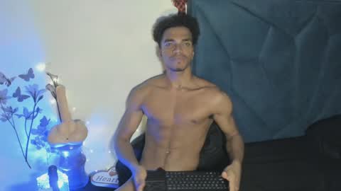 Snapshot of coreyglover chatting on 12-17-24, 09:28 CoreyGlover online show from 12-17-24, 09:28