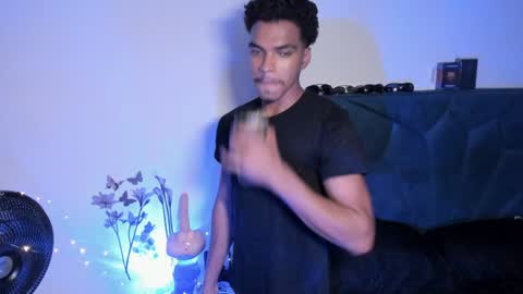 Snapshot of coreyglover chatting on 01-17-25, 03:55 CoreyGlover online show from 01-17-25, 03:55