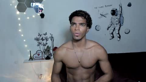 Snapshot of coreyglover chatting on 11-05-25, 08:03 CoreyGlover online show from 11-05-25, 08:03