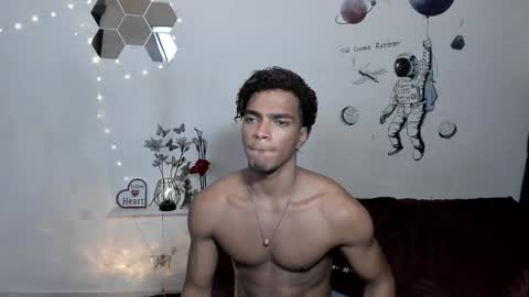 Snapshot of coreyglover chatting on 11-10-25, 08:24 CoreyGlover online show from 11-10-25, 08:24