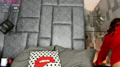 Snapshot of corina_taylor_ chatting on 02-08-25, 12:06 Cori online show from 02-08-25, 12:06