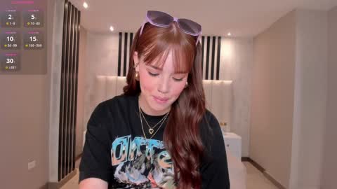 Corinne Russo online show from 12-22-24, 06:26