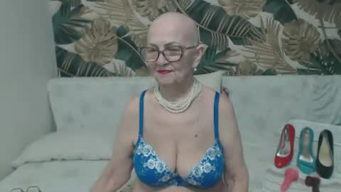 corssika online show from 06-19-26, 06:34