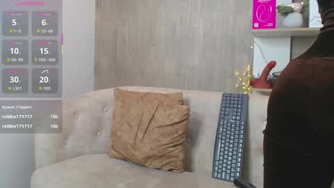 Snapshot of cortney_tayler chatting on 10-24-25, 02:57 cortney tayler online show from 10-24-25, 02:57