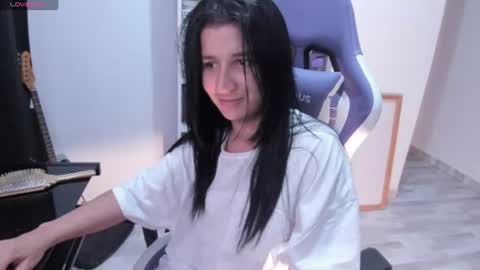 Snapshot of cositarika__ chatting on 07-05-26, 11:56 Lunita online show from 07-05-26, 11:56