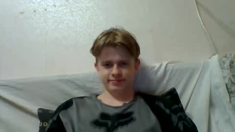Snapshot of cosm2312 chatting on 05-27-26, 11:46 Andrew online show from 05-27-26, 11:46