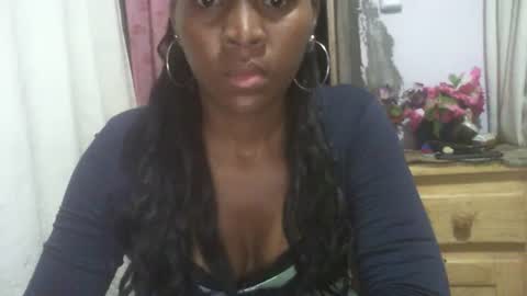 Snapshot of couleur_vanille chatting on 01-30-25, 02:27 couleur_vanille online show from 01-30-25, 02:27