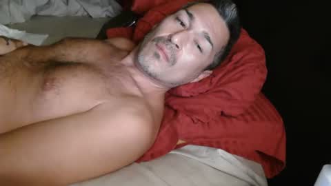 Snapshot of countryjoe2002 chatting on 12-15-25, 06:28 countryjoe2002 online show from 12-15-25, 06:28