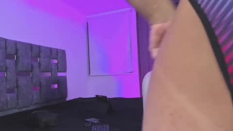 Tommy online show from 12-15-25, 04:06