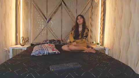 Snapshot of couple_hot_2025 chatting on 06-18-26, 06:24 Ricardo Isabella online show from 06-18-26, 06:24